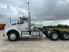 Exterior full driver side for this 2026 Kenworth T880 (Stock number: TJ212210)