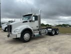 Exterior front drivers side for this 2026 Kenworth T880 (Stock number: TJ212212)
