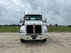 Exterior full front view for this 2026 Kenworth T880 (Stock number: TJ212216)