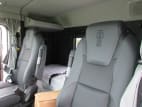 Interior seats for this 2026 Kenworth T880 (Stock number: TJ215978)