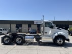 Exterior full passenger side for this 2026 Kenworth T880 (Stock number: TJ216168)