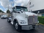 Exterior front passenger side for this 2026 Kenworth T880 (Stock number: TJ219904)