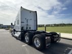 Exterior rear driver side for this 2026 Kenworth T680 (Stock number: TJ219913)