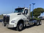 Exterior front drivers side for this 2026 Kenworth T880 (Stock number: TJ220175)