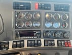 Interior radio and navigation system for this 2026 Kenworth W990 (Stock number: TJ224963)
