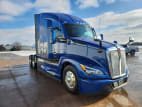 Exterior front passenger side for this 2026 Kenworth T680 (Stock number: TJ226458)