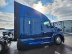 Exterior full passenger side for this 2026 Kenworth T680 (Stock number: TJ226458)