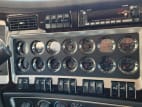 Interior radio and navigation system for this 2026 Kenworth W900L (Stock number: TR216633)