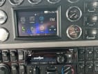 Interior radio and navigation system for this 2020 Peterbilt 389 (Stock number: ULD677568)