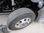 Driver side front tire tread for this 2020 Kenworth T680 (Stock number: ULJ418154)