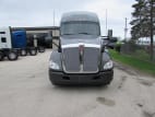 Exterior full front view for this 2020 Kenworth T680 (Stock number: ULJ418154)