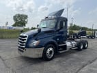Exterior front drivers side for this 2020 Freightliner Cascadia (Stock number: ULLLL6996)