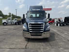 Exterior full front view for this 2020 Freightliner Cascadia (Stock number: ULLLL6996)