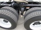 Driver side rear frame and tire tread for this 2020 Freightliner Cascadia (Stock number: ULSMC6259)