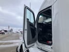 Drivers side door open for this 2021 Kenworth T680 (Stock number: UMJ434852)