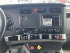 Interior radio and navigation system for this 2021 Kenworth T680 (Stock number: UMJ434852)