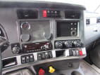 Interior radio and navigation system for this 2021 Kenworth T680 (Stock number: UMJ434940A)