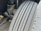 Driver side front tire tread for this 2021 Volvo VNL 860 (Stock number: UMN275741)