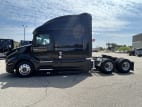 Exterior full driver side for this 2021 Volvo VNL 860 (Stock number: UMN275741)