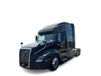 Featured image with white background for this 2021 Volvo VNL 860 (Stock number: UMN275741)