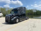 Exterior front drivers side for this 2021 Volvo VNL 860 (Stock number: UMN275742)