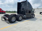 Exterior rear passenger side for this 2021 Volvo VNL 860 (Stock number: UMN275742)