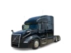 Featured image with white background for this 2021 Volvo VNL 860 (Stock number: UMN275742)