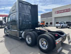 Exterior rear driver side for this 2021 Volvo VNL 860 (Stock number: UMN275745)