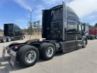 Exterior rear passenger side for this 2021 Volvo VNL 860 (Stock number: UMN275745)
