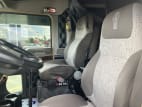 Interior seats for this 2021 Kenworth W900L (Stock number: UMR431041)