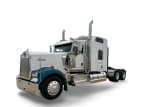 Featured image with white background for this 2021 Kenworth W900L (Stock number: UMR431043)