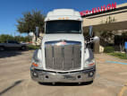 Exterior full front view for this 2022 Peterbilt 579 (Stock number: UND759971)
