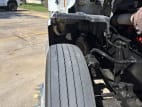 Passenger side front tire tread for this 2022 Peterbilt 579 (Stock number: UND759971)