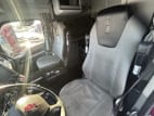 Interior seats for this 2022 Kenworth T680 (Stock number: UNJ466594)