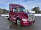 Exterior front passenger side for this 2022 Kenworth T680 (Stock number: UNJ466602)