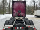 Exterior full rear view for this 2022 Kenworth T680 (Stock number: UNJ466604)