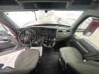 Interior cockpit for this 2022 Kenworth T680 (Stock number: UNJ466604)
