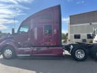 Exterior full driver side for this 2022 Kenworth T680 (Stock number: UNJ466622)