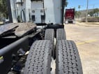 Passenger side rear frame and tire tread for this 2022 Kenworth T680 (Stock number: UNJ467048)