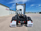 Exterior full rear view for this 2022 Kenworth T680 (Stock number: UNJ467049)