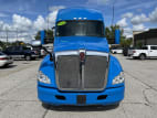 Exterior full front view for this 2022 Kenworth T680 (Stock number: UNJ467053)