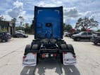 Exterior full rear view for this 2022 Kenworth T680 (Stock number: UNJ467053)