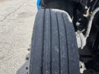 Passenger side front tire tread for this 2022 Kenworth T680 (Stock number: UNJ467053)