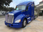 Exterior front drivers side for this 2022 Kenworth T680 (Stock number: UNJ467088)