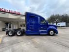 Exterior full passenger side for this 2022 Kenworth T680 (Stock number: UNJ467088)