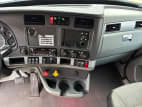 Interior radio and navigation system for this 2022 Kenworth T680 (Stock number: UNJ467088)