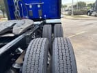 Passenger side rear frame and tire tread for this 2022 Kenworth T680 (Stock number: UNJ467088)