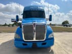 Exterior full front view for this 2022 Kenworth T680 (Stock number: UNJ467114)