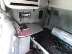 Interior passenger side sleeper for this 2022 Kenworth T680 (Stock number: UNJ467115)