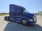 Exterior front passenger side for this 2022 Kenworth T680 (Stock number: UNJ467145)